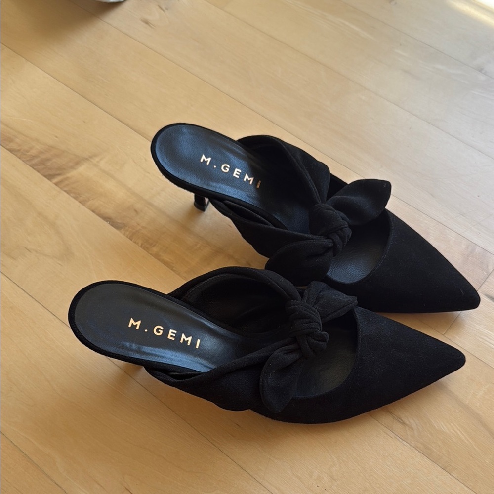M. Gemi Black Suede Bow Heels